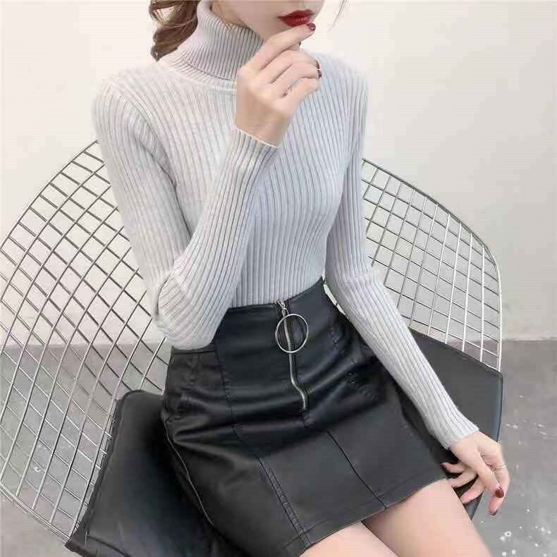 Valaria Turtleneck